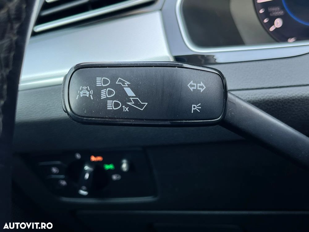 Volkswagen Passat - 19