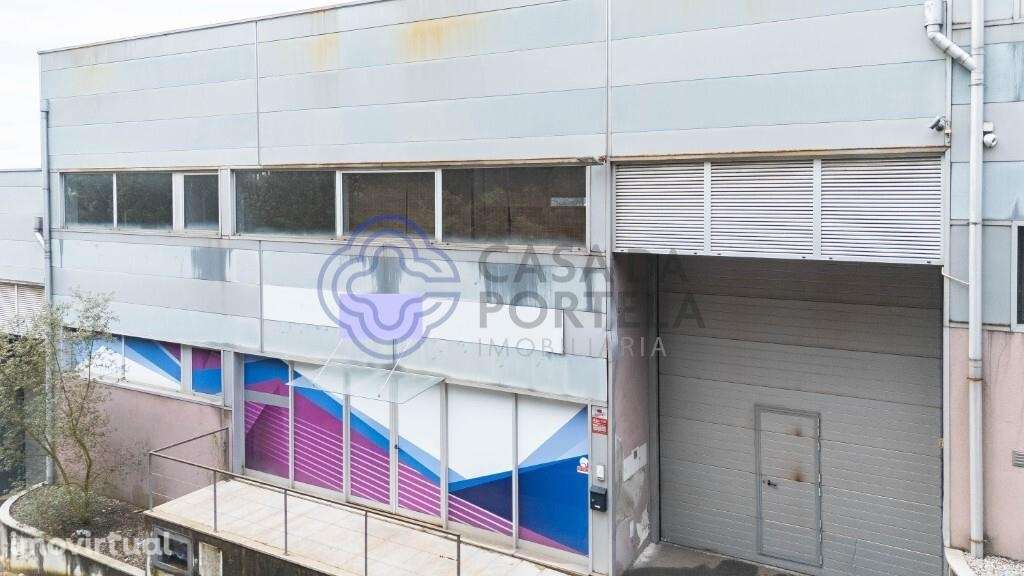 Venda de armazém industrial, escritório e logradouro em Ermesinde - Grande imagem: 2/35
