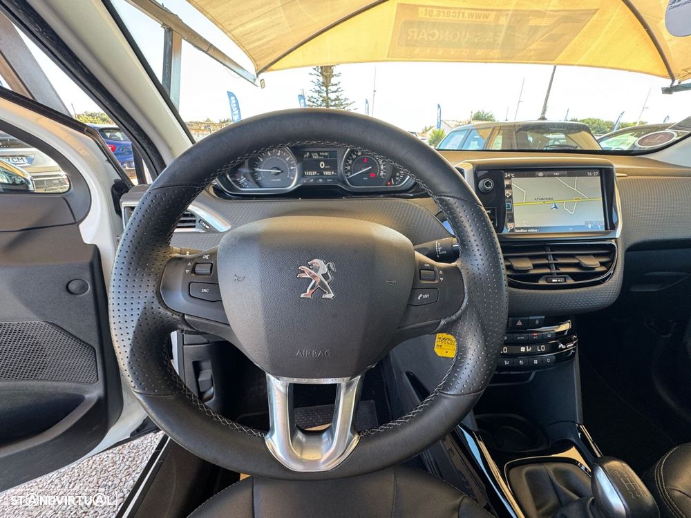 Peugeot 2008 1.2 PureTech Crossway - 11