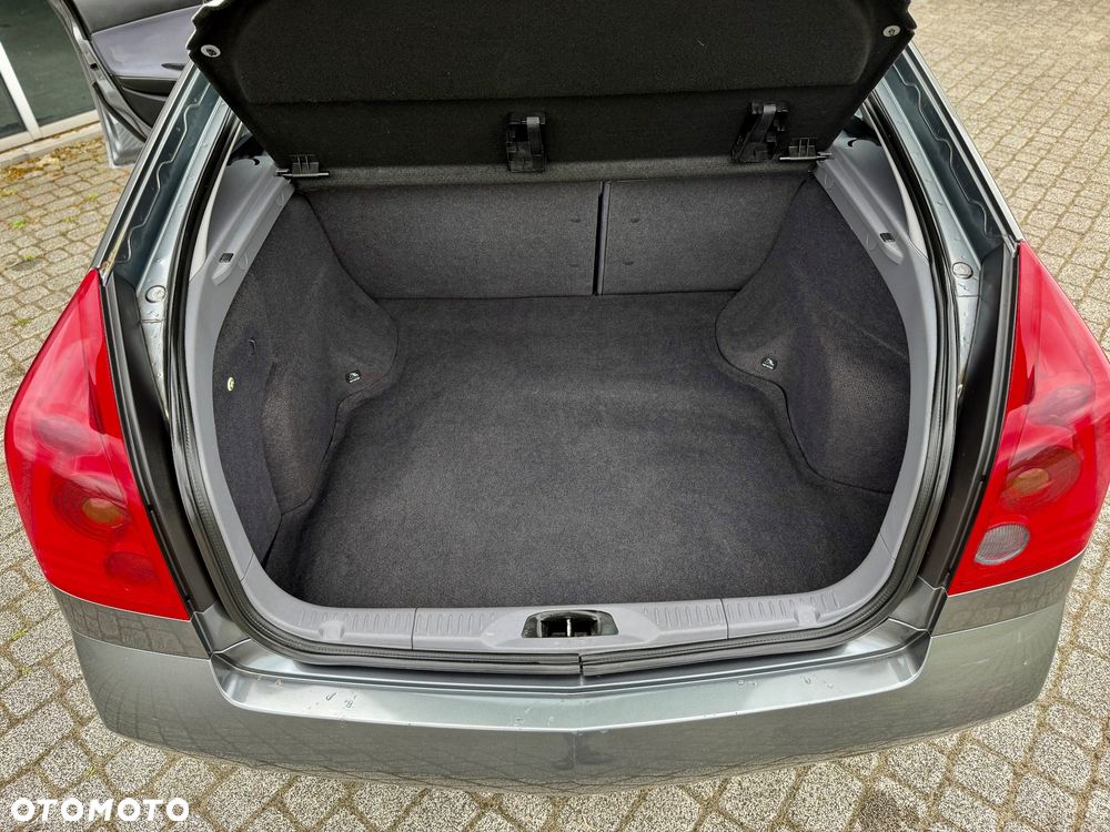 Nissan Primera - 7