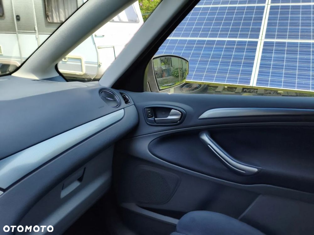 Ford S-Max 2.0 TDCi Ambiente - 12