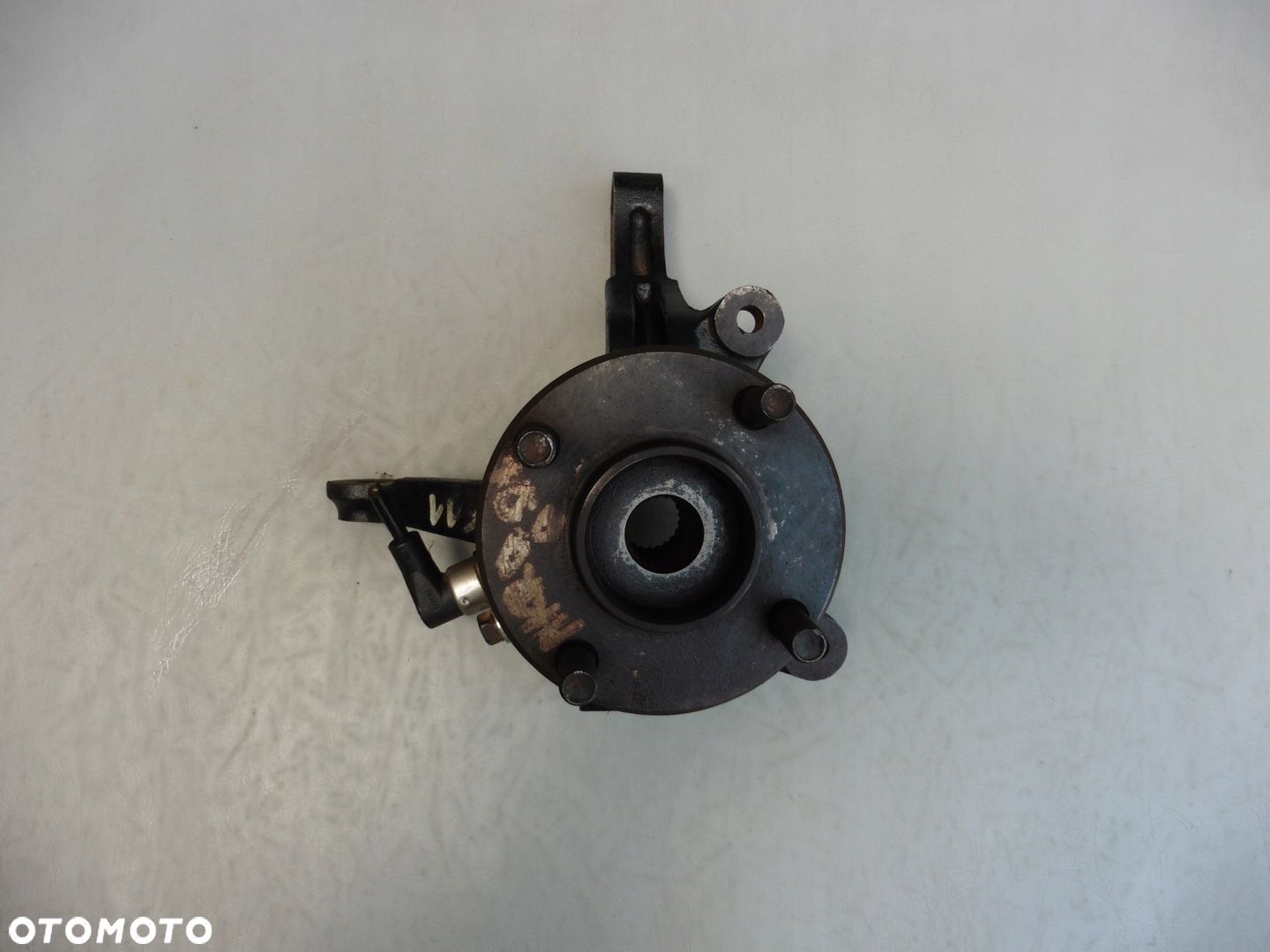 ZWROTNICA PIASTA PRAWA PRZÓD NISSAN MICRA K11 ORYGINAŁ ABS - 1