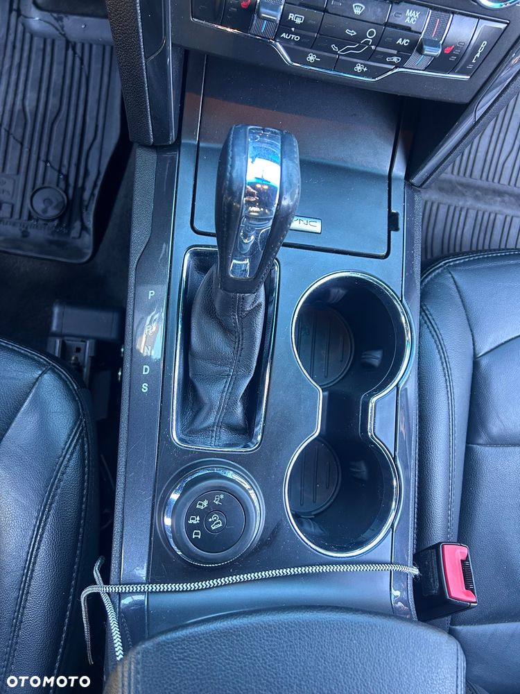 Ford Explorer - 15
