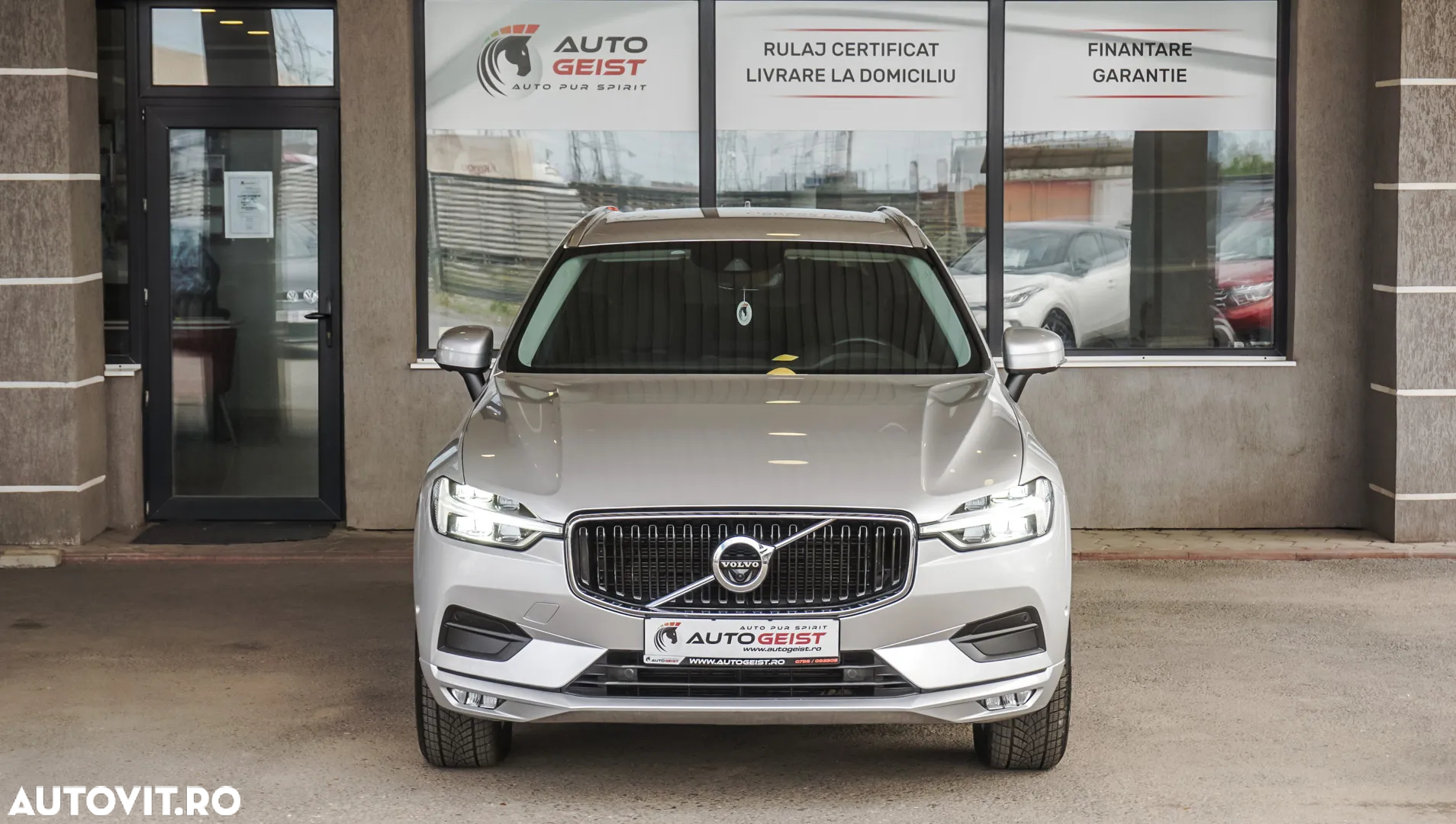 Volvo XC 60 B4 D AWD Geartronic Momentum - 2