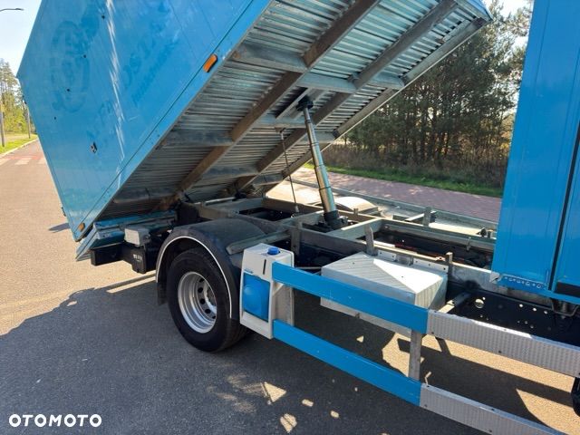 Iveco Daily 70c17 Wywrotka z windą klima - 6