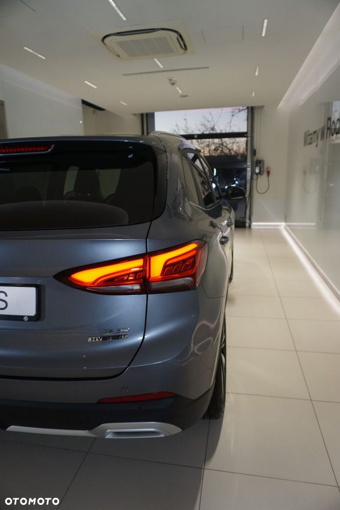 MG ZS Hybrid+ - 22