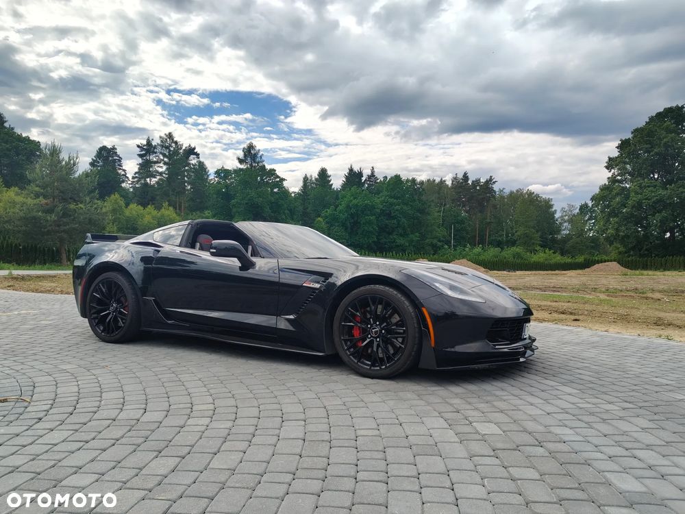 Chevrolet Corvette - 3
