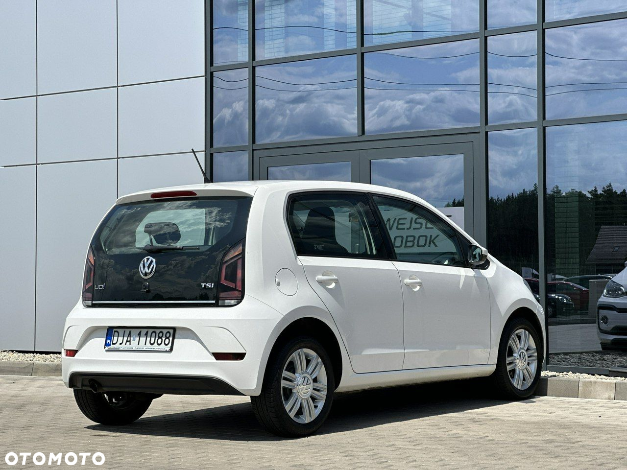Volkswagen up! TSI high - 8
