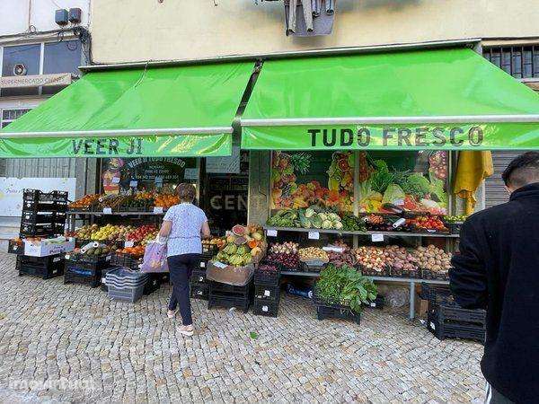 Loja Comercial com Rentabilidade, Ameixoeira - Grande imagem: 2/4