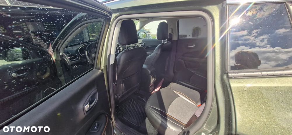 Jeep Compass 1.4 TMair Limited 4WD S&S - 9
