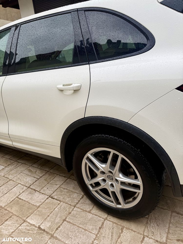 Porsche Cayenne 3.0TD TipTronic - 6
