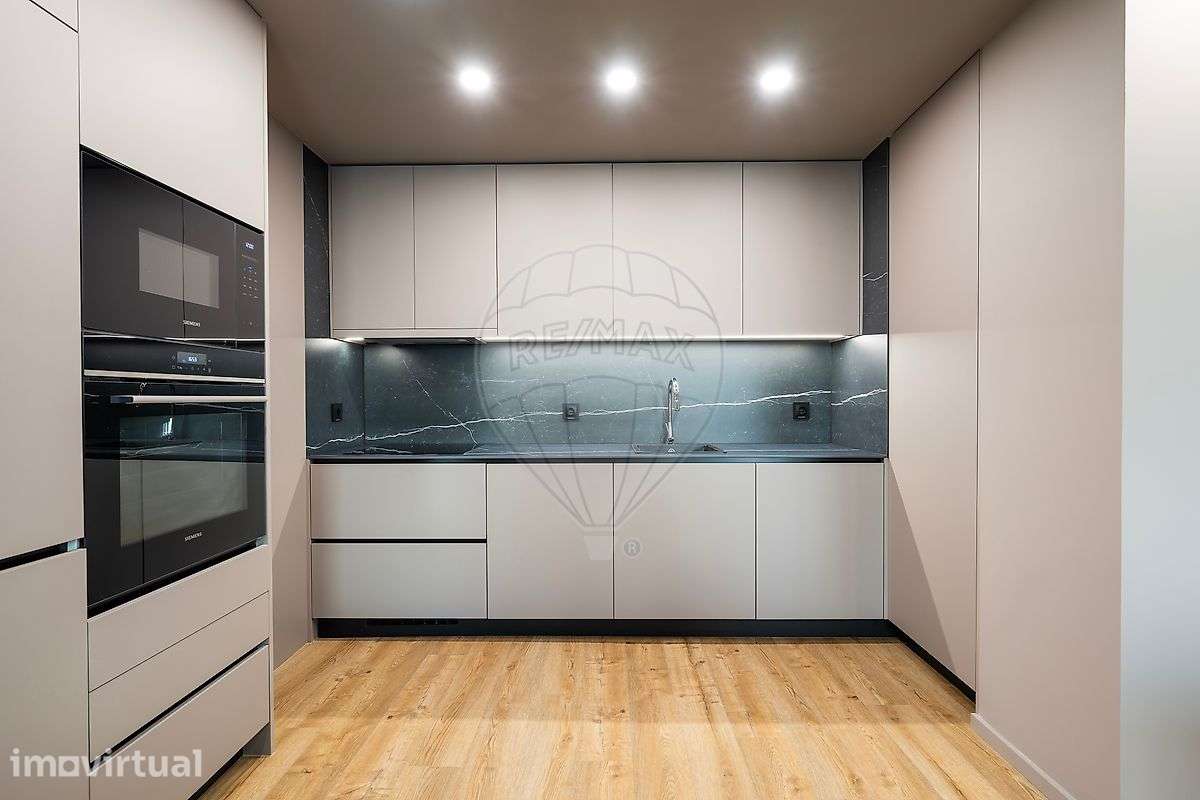 Apartamento T2 para arrendamento - Grande imagem: 2/17