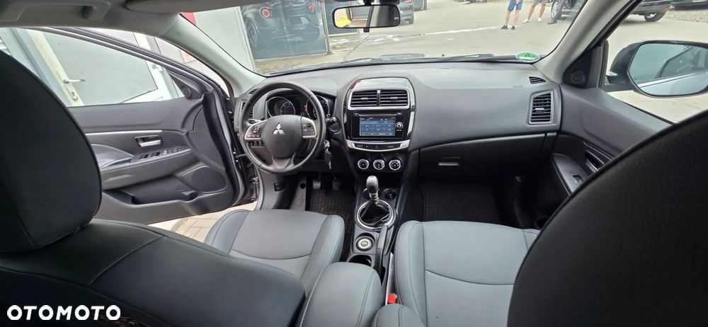 Mitsubishi ASX 1.8 DID Invite 4WD AS&G - 31
