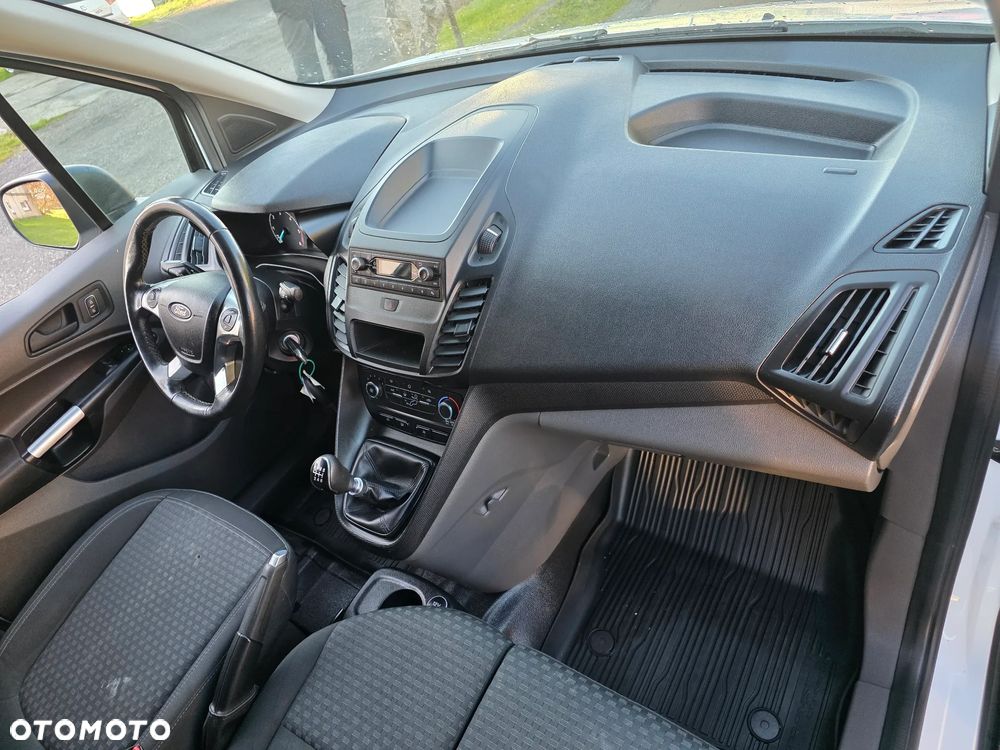 Ford Transit Connect - 18