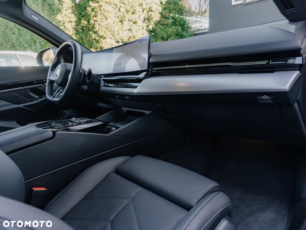BMW Seria 5 - 8