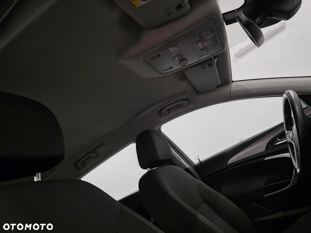 Opel Insignia Sports Tourer 2.0 Diesel Exclusive - 24