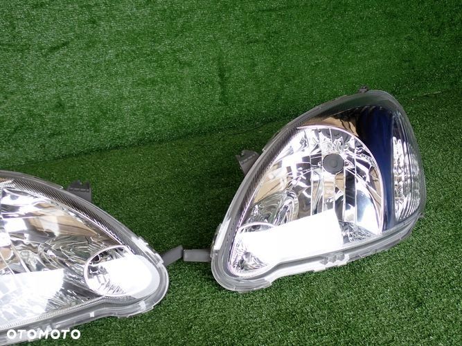TOYOTA YARIS I LIFT 03-06 reflektor prawy lewy lampa prawa lewa zamiennik - 3