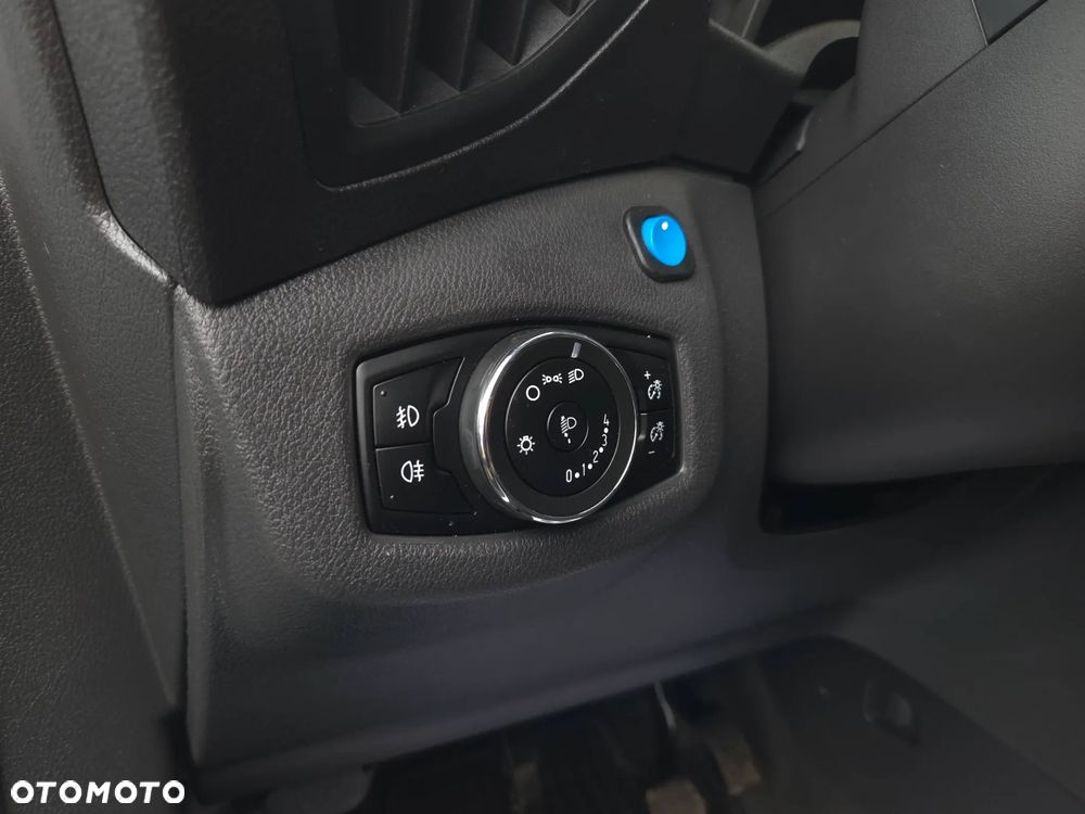 Ford FORD TRANSIT CONNECT LONG VAN L2 H1 - 19