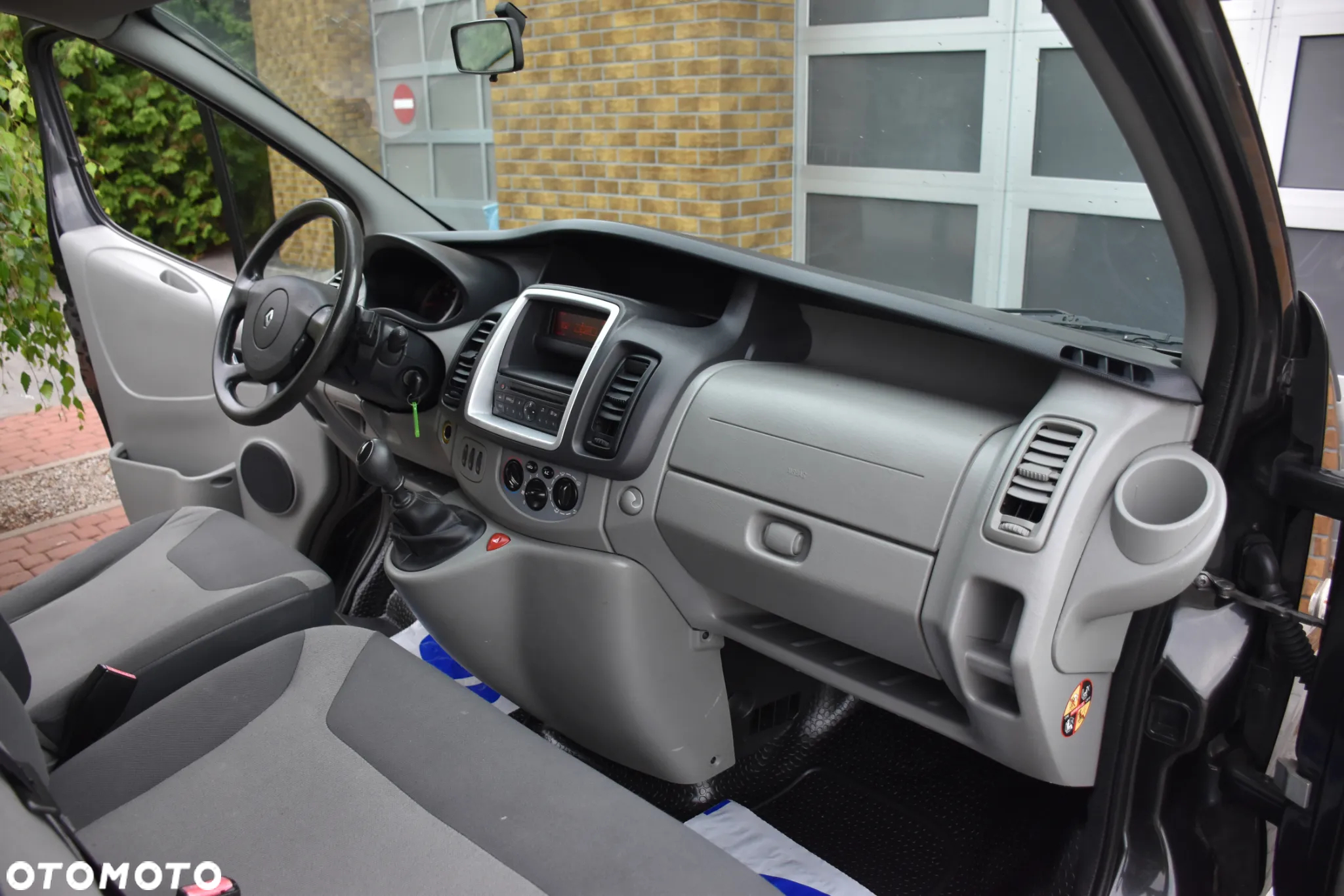 Renault Trafic 2.0 dCi 90 L1H1 - 10