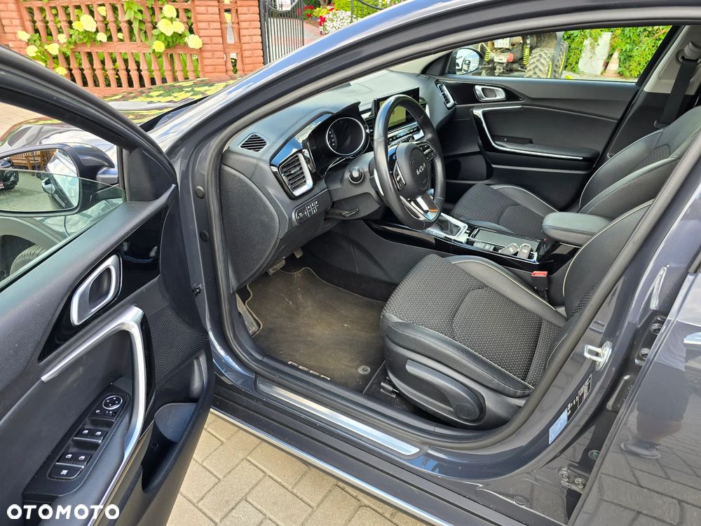 Kia XCeed - 8