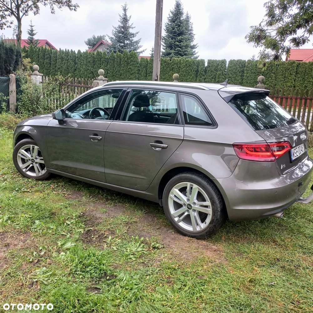 Audi A3 Sportback 1.6 TDI clean diesel Ambiente - 11