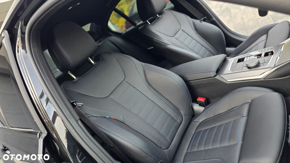 BMW Seria 3 330i xDrive M Sport sport - 25
