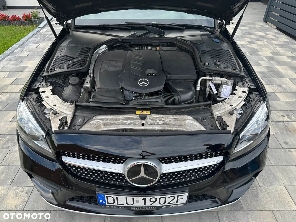 Mercedes-Benz Klasa C 300 d 4MATIC 9G-TRONIC - 27