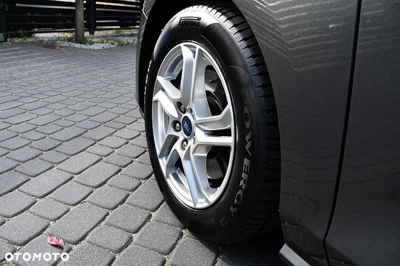 Ford Focus 1.5 EcoBlue Start-Stopp-System TITANIUM DESIGN - 33