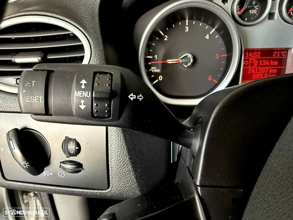 Ford Focus 1.6 TDCi Titanium - 41