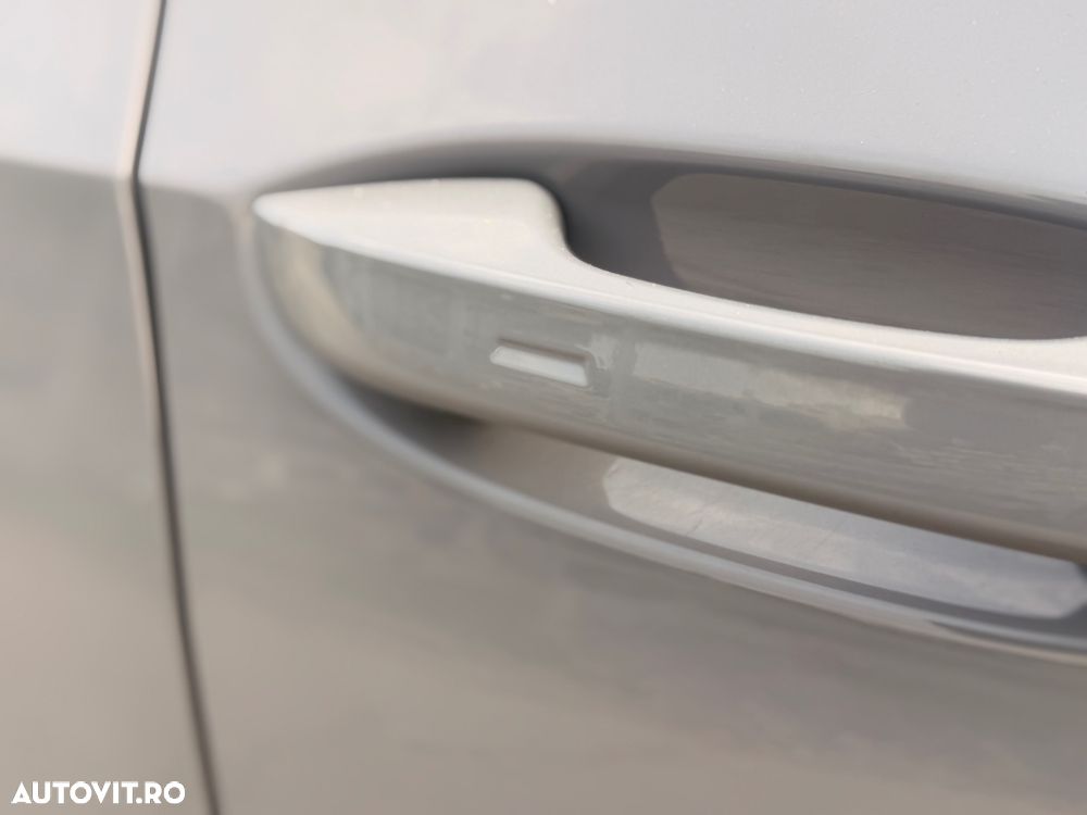 VOLKSWAGEN Golf 2024 — imagine 32