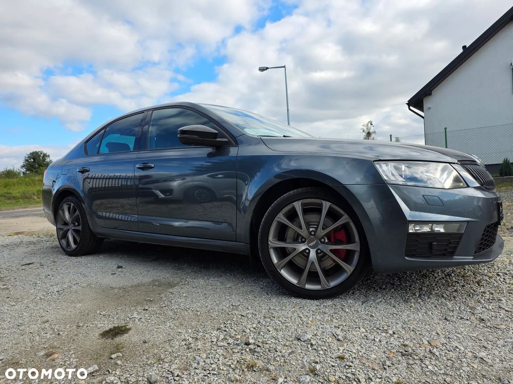 Skoda Octavia Combi 2.0 TSI (Green tec) DSG RS - 10
