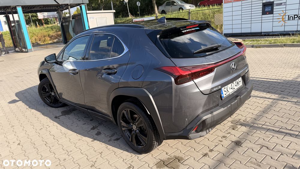Lexus UX 250h GPF F Impression 2WD - 13