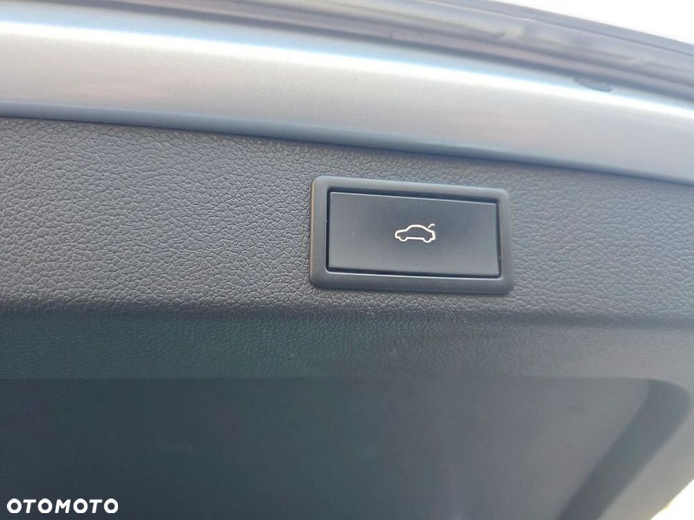 Skoda Superb 2.0 TDI SCR Ambition DSG - 17
