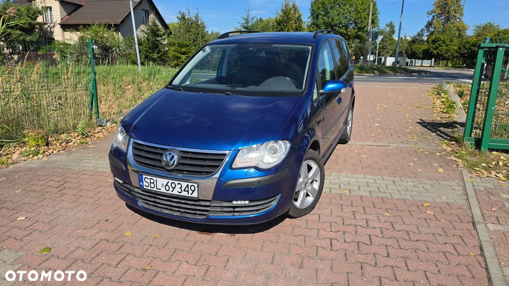 Volkswagen Touran 2.0 FSI Highline - 31