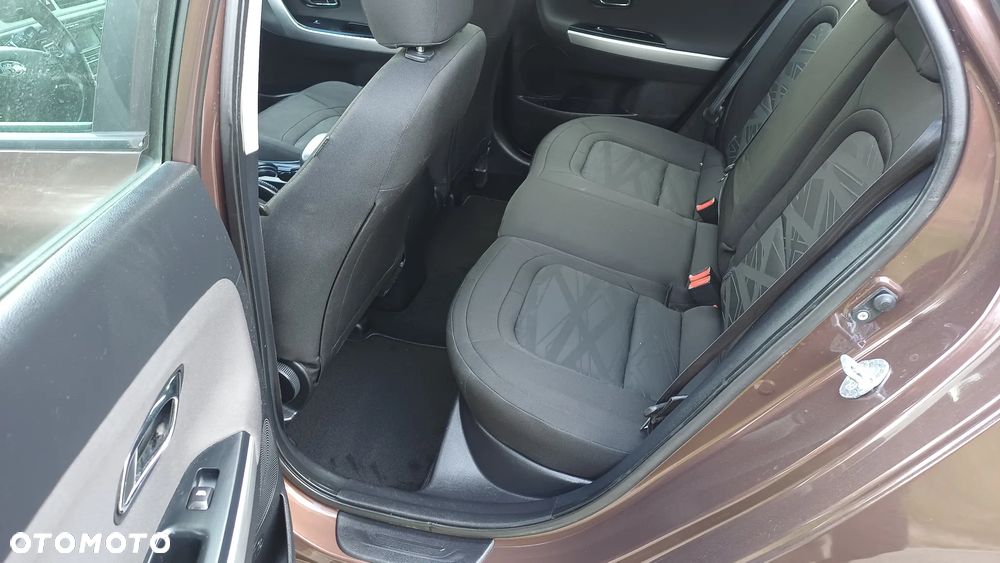 Kia Ceed - 24