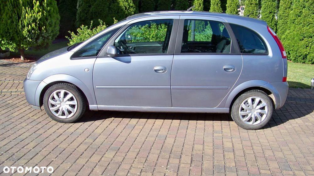 Opel Meriva 1.6 Cosmo - 8