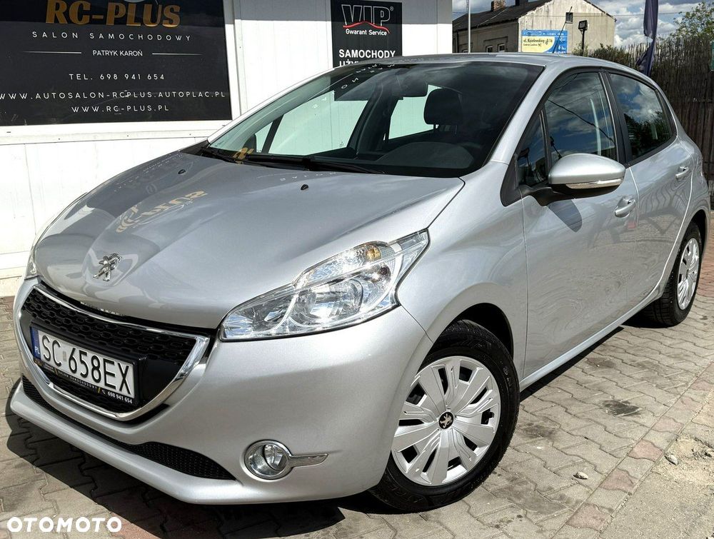 Peugeot 208 PureTech 82 Start & Stop Allure - 8