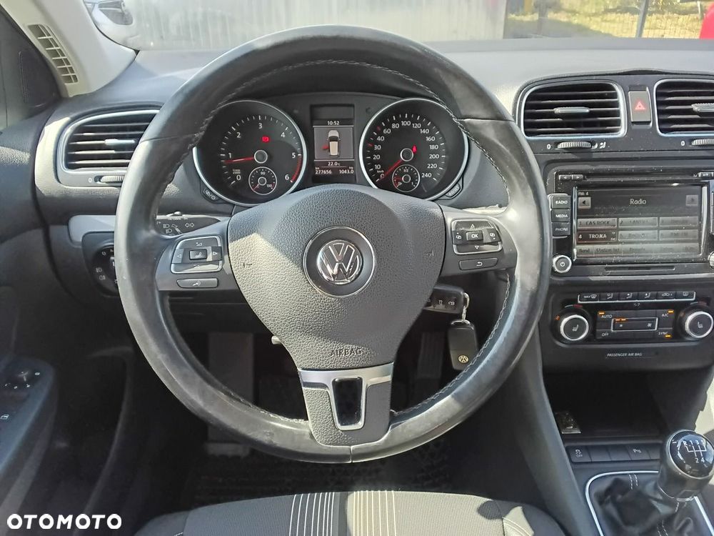 Volkswagen Golf - 25