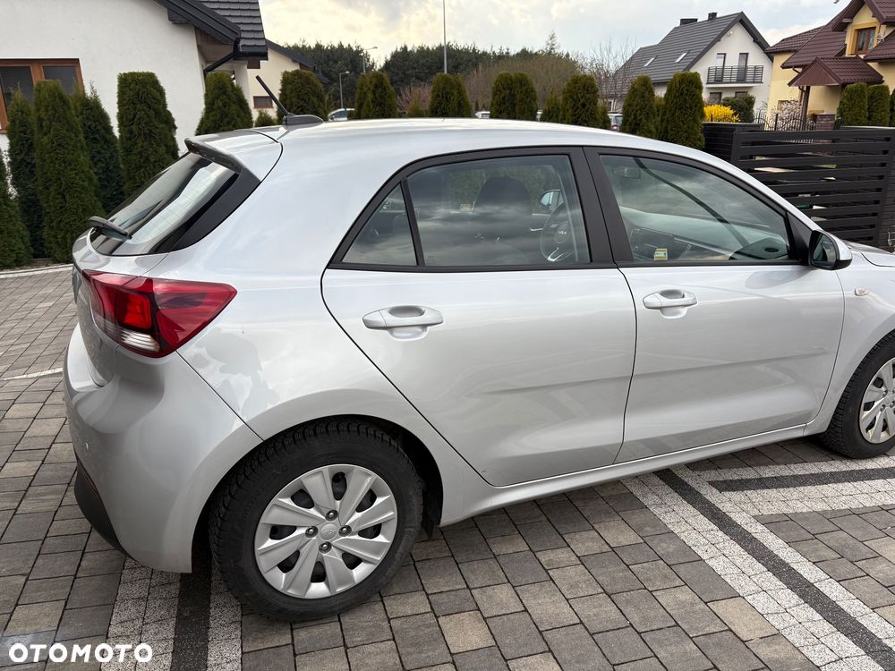 Kia Rio 2022 photo 4