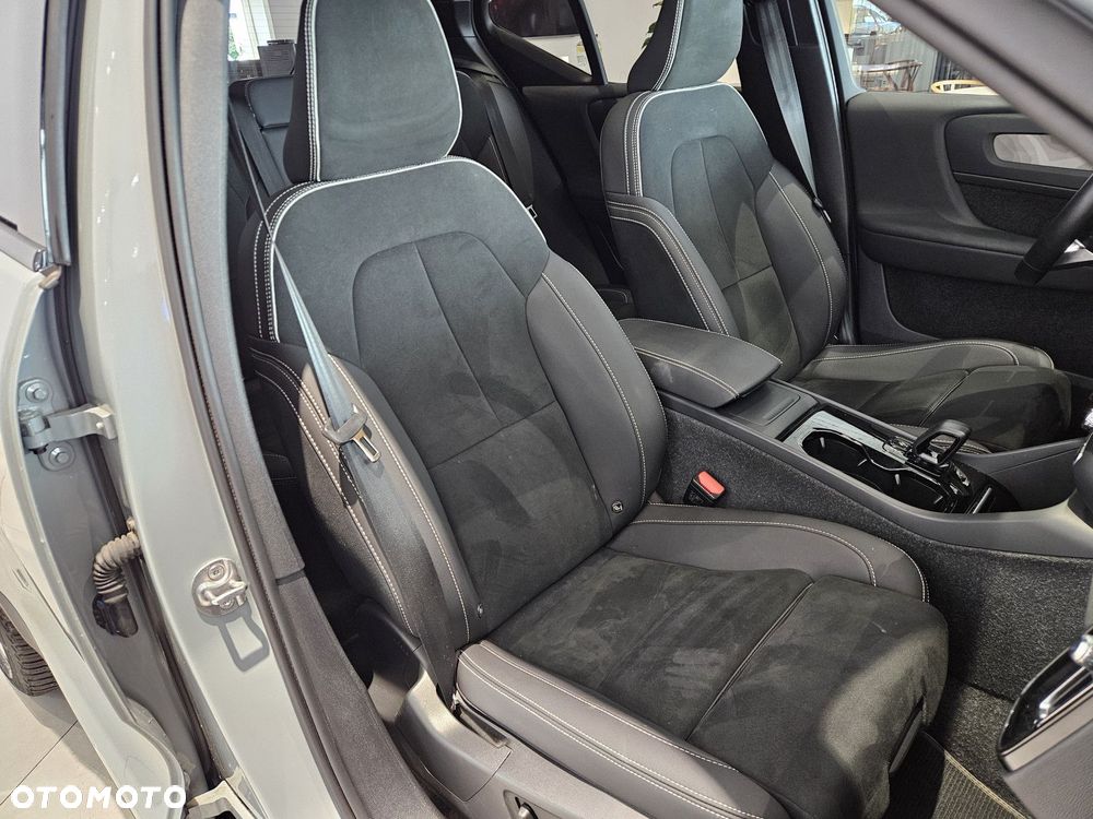 Volvo XC 40 - 22