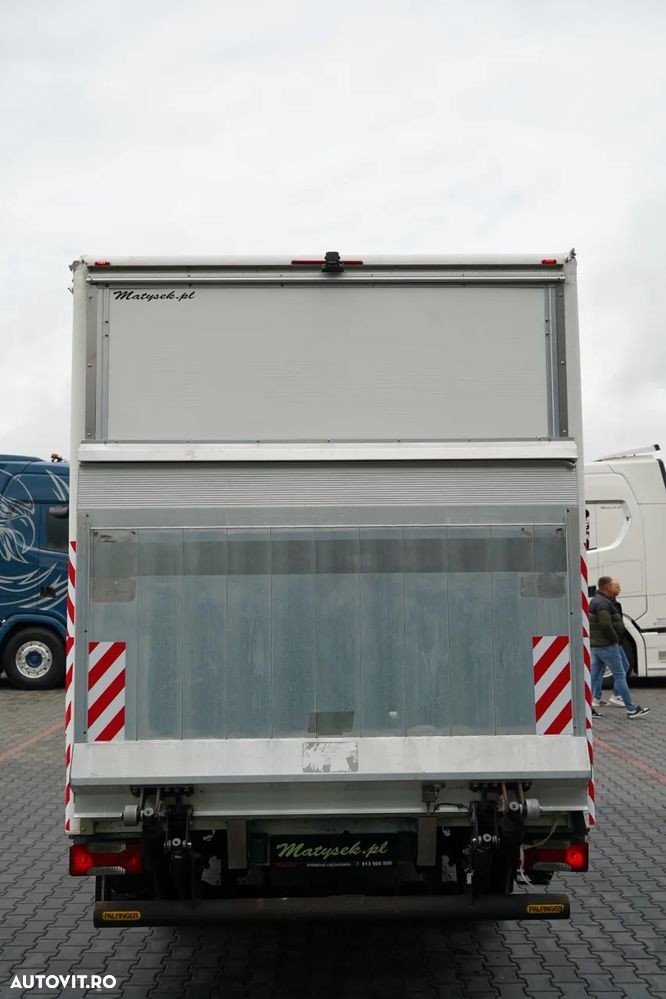 Iveco DAILY 35-NP / GNC / CONTAINER / MANUAL / PALFINGER LIFT - 750 KG / 2020 - 11