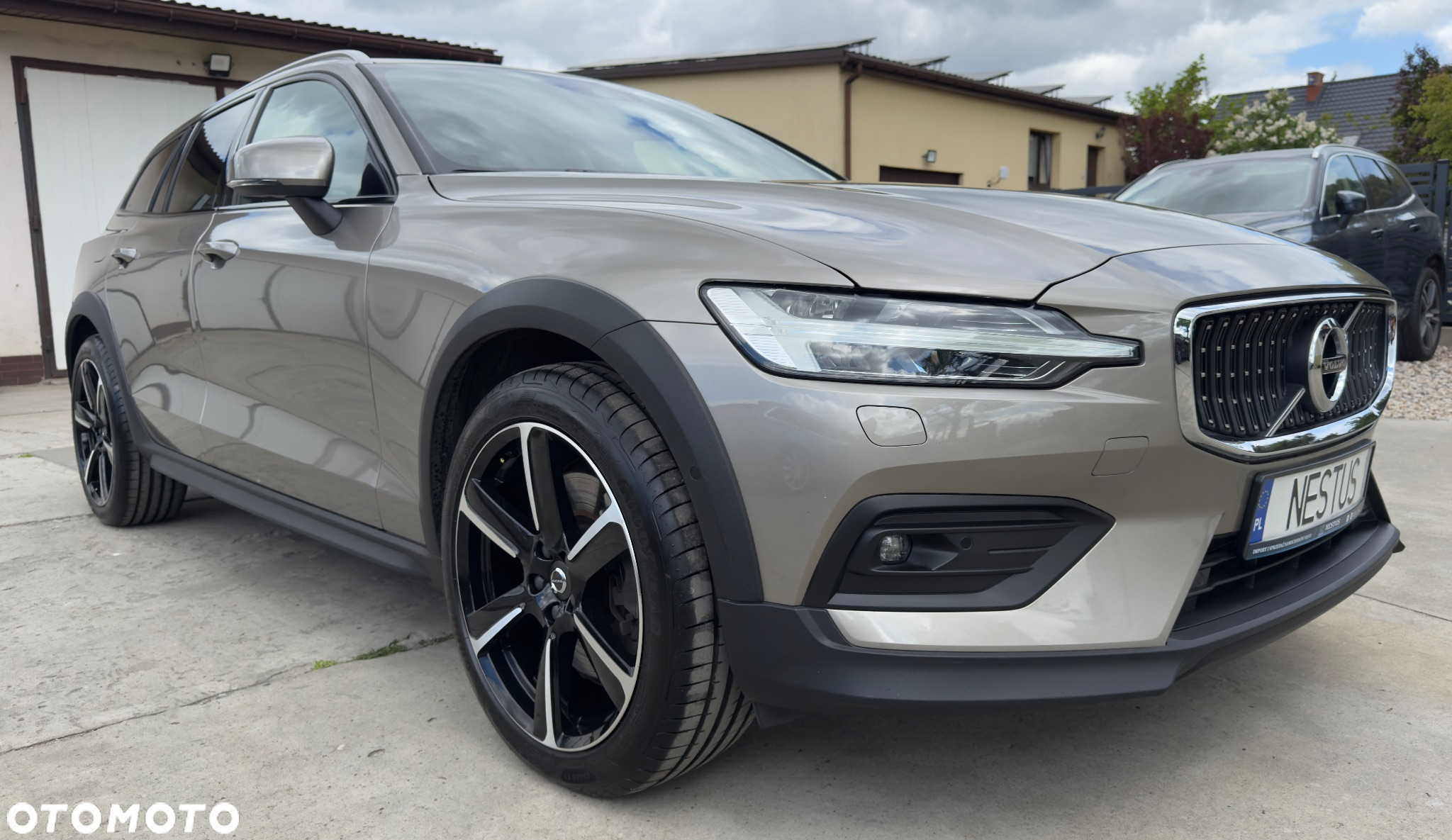 Volvo V60 Cross Country - 2