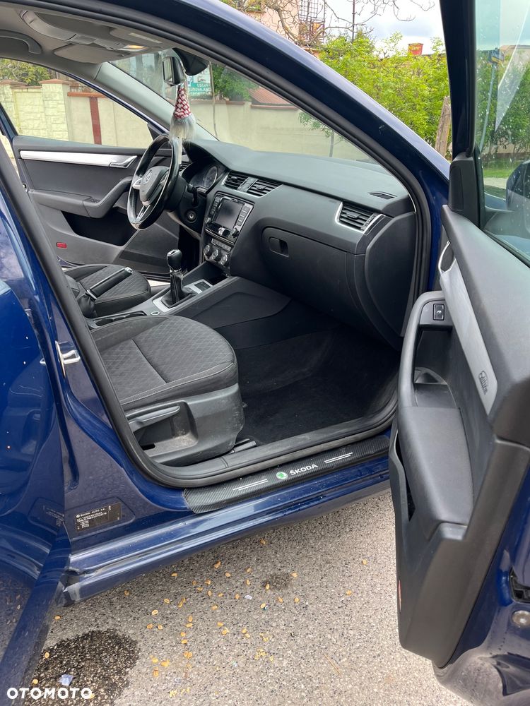Skoda Octavia 1.6 TDI Edition DSG - 14
