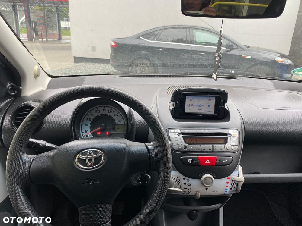 Toyota Aygo - 5