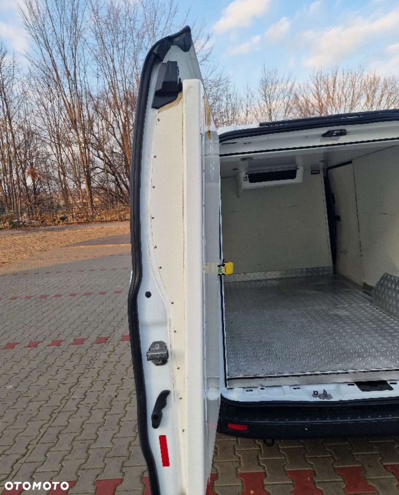 Ford Transit Custom - 32