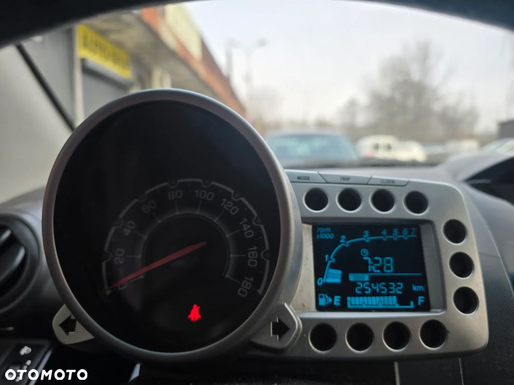 Chevrolet Spark 1.0 Base+ - 16