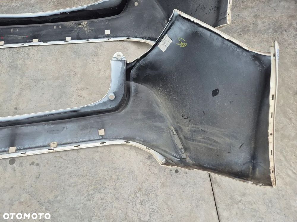 ORYGINALNY ZDERZAK TOYOTA COROLLA E21 PRZÓD / TYŁ - 30