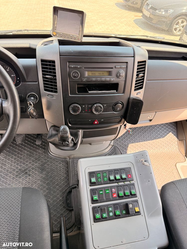 Mercedes-Benz Sprinter - 7