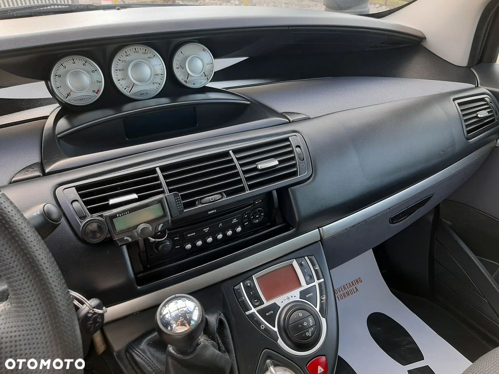 Peugeot 807 140 Premium - 15