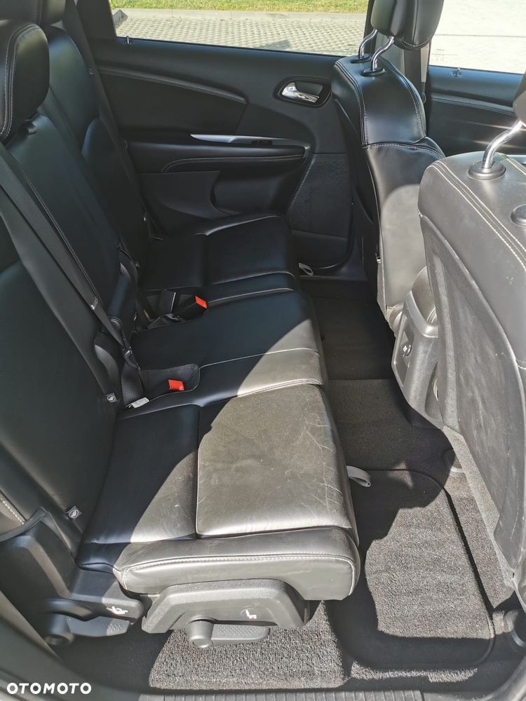 Fiat Freemont 2.0 Multijet 16V DPF Automatik Allrad Lounge - 2
